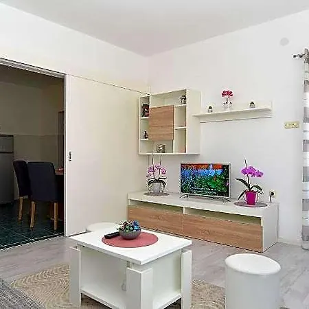 2074 فندق بوريتش